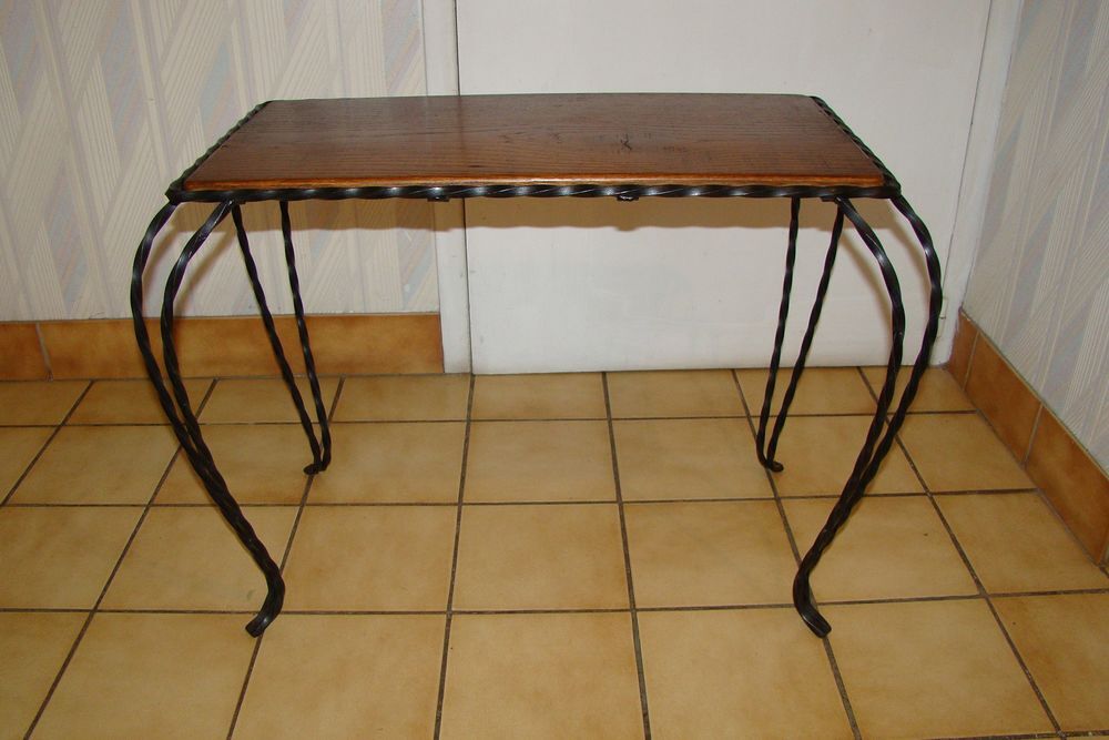 Table basse en fer forg&eacute; torsad&eacute; - vintage ann&eacute;es 1960 Meubles