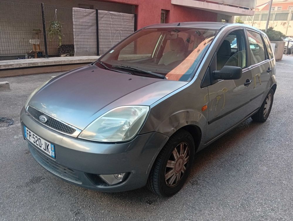 Fiesta 1.6i Ghia A 2003 occasion 06000 Nice