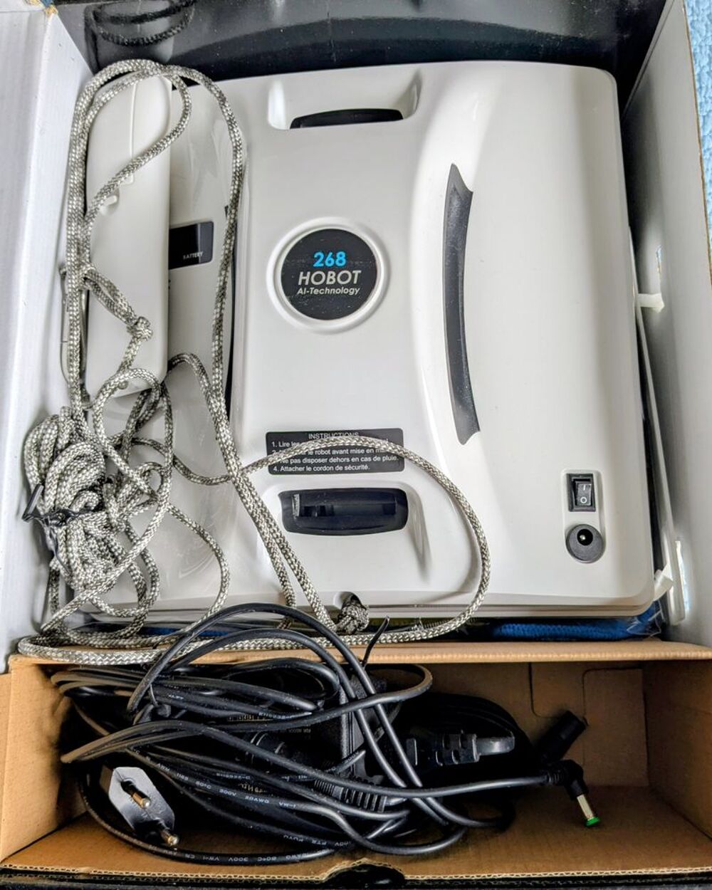 Robot lave-vitres Electroménager