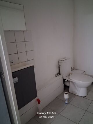  Atelier � louer 1 pi�ce 180 m�