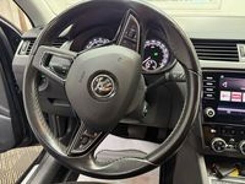 Octavia Combi 2.0 TDI 150 ch SCR FAP DSG7 4x4 Clever 2019 occasion 69120 Vaulx-en-Velin