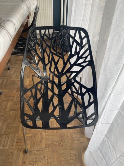 8 chaises nid d'oiseau 200 Bron (69)