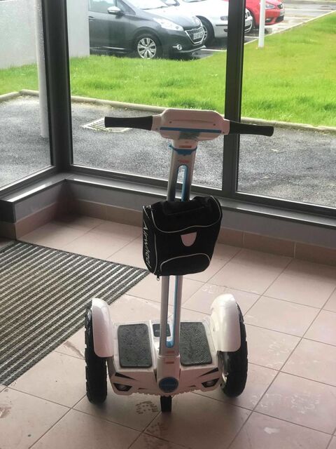   un  Gyropode   Parfais �tat            VENDU depuis 2 mois 750 Reims (51)