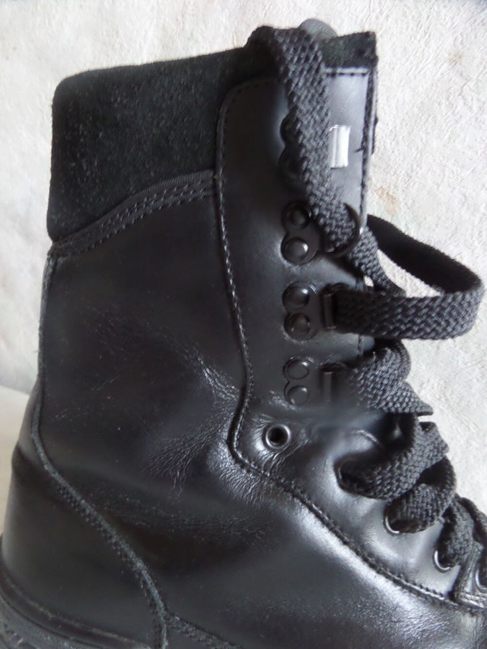 chaussures LEATHER MAGNUM taille 41 Chaussures