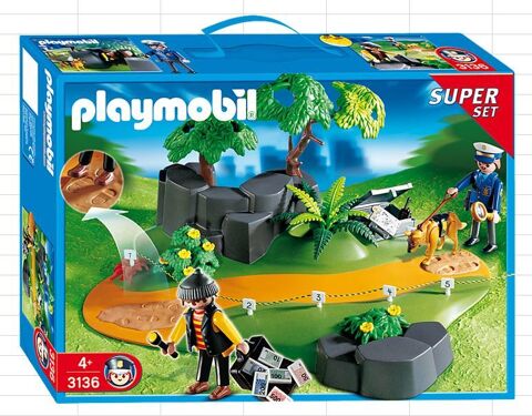PLAYMOBIL 8 Petit-Mesnil (10)