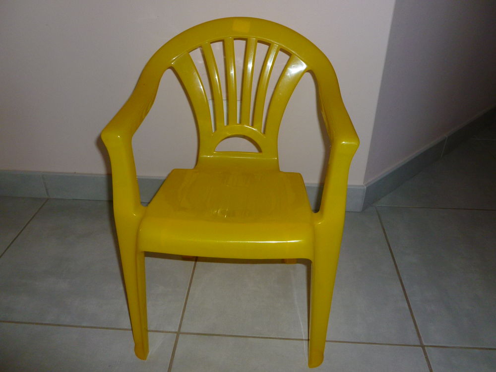 LIT PLIANT + FAUTEUIL Mobilier enfants