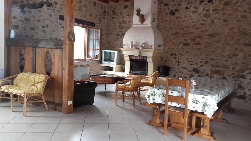   ANCIENNE GRANGE RENOVEE Vacances  / Offres de location 