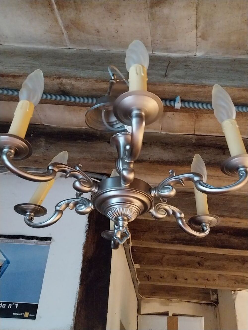 lustre en &eacute;tain Décoration
