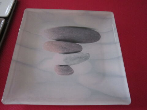 Un service � ap�ritif (6 pi�ces) et un plateau
15 Brignais (69)