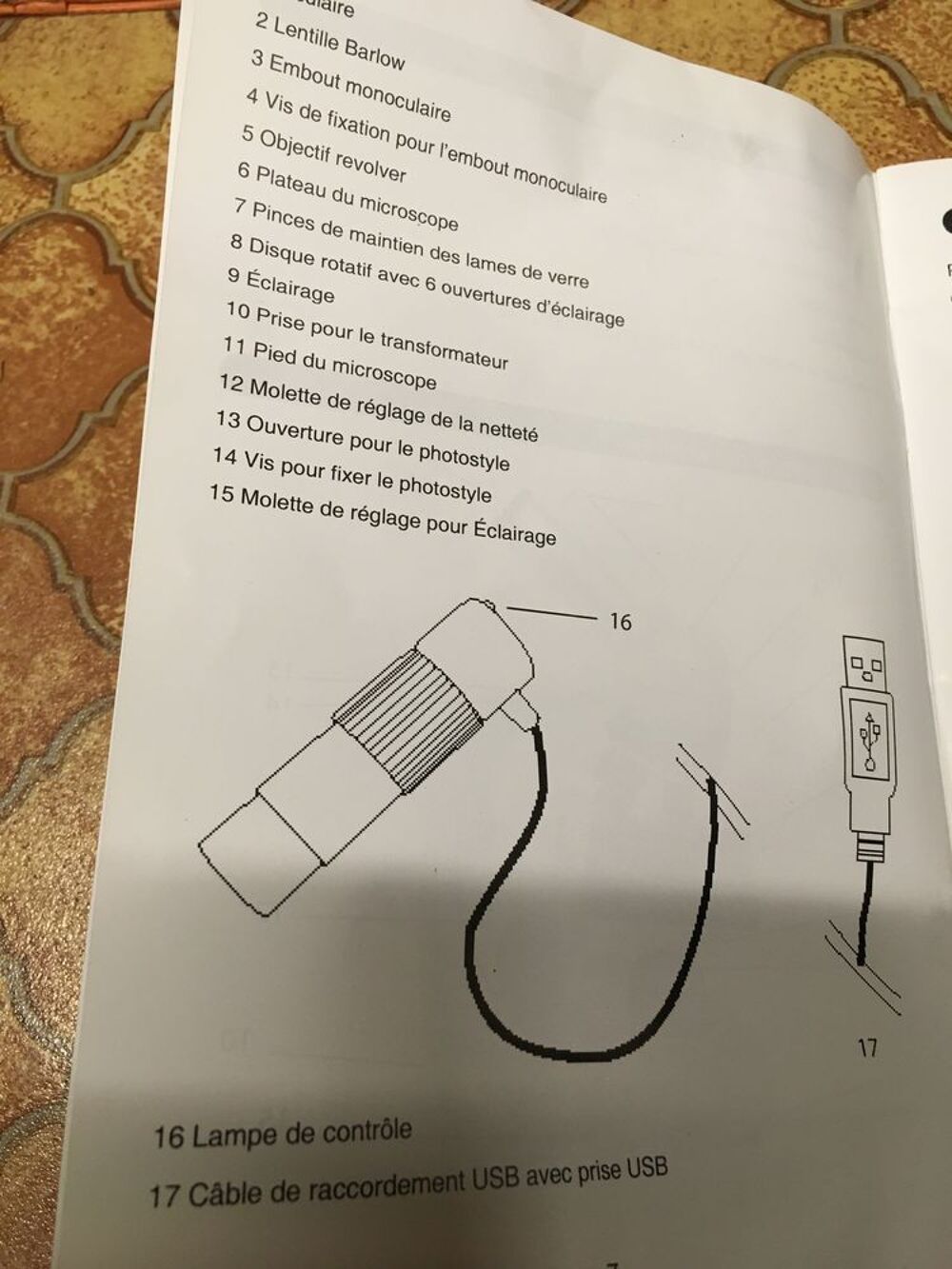 microscope "Traveler"avec oculaire d'appareil &agrave; photo num&eacute;ri Matériel informatique