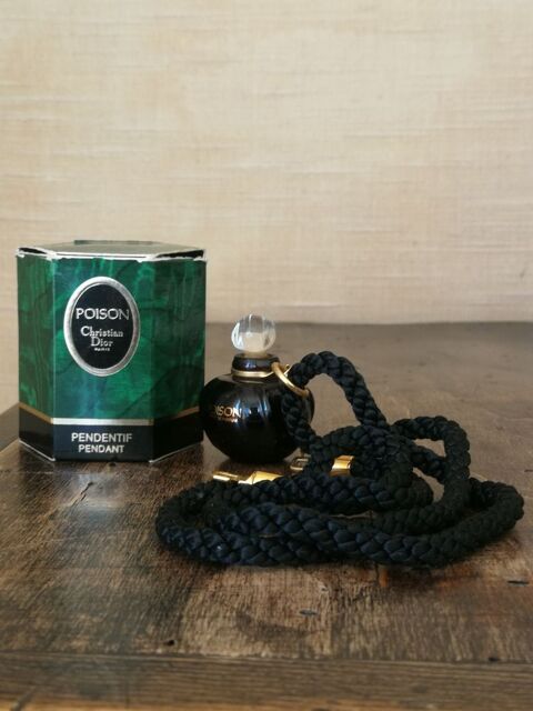Miniature de parfum Poison pendentif pendant cordon et boîte 26 Digne-les-Bains (04)
