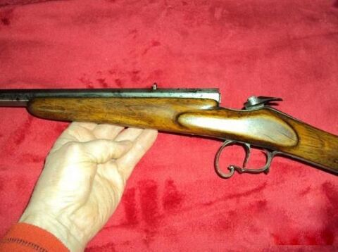 Petite carabine 6 mm à chien, très ancienne et très bon état 150 Vergèze (30)