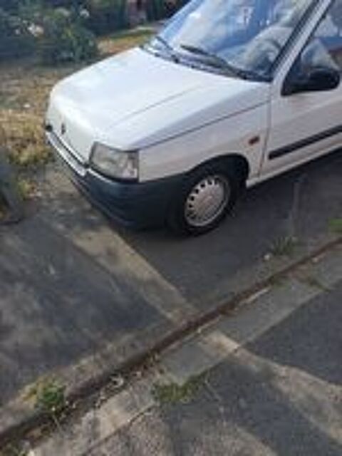 Clio 1.2i RN 1994 occasion 59300 Aulnoy-lez-Valenciennes