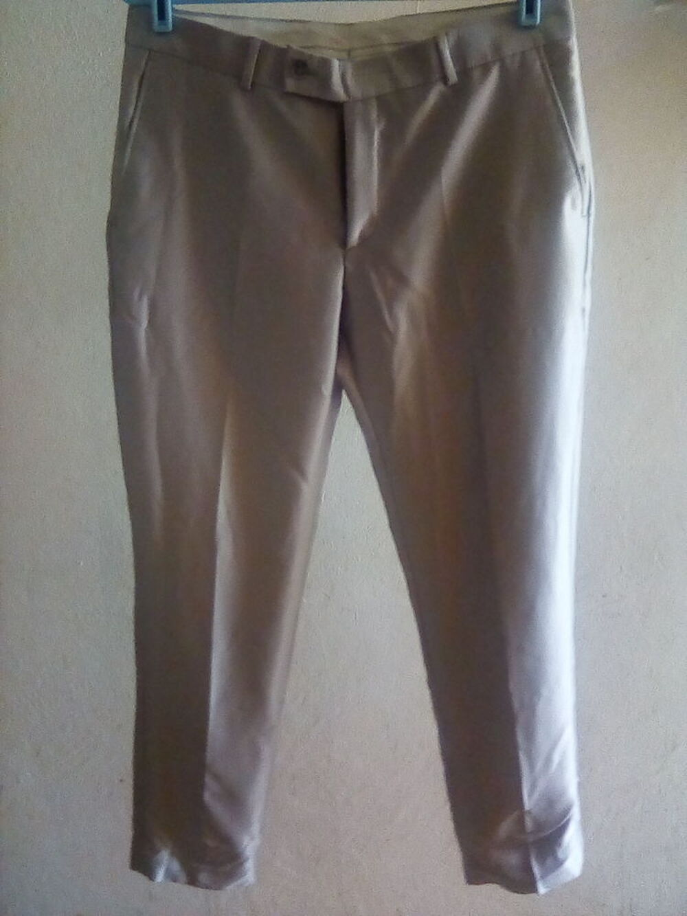 Costume 4 Pi&egrave;ces Vêtements