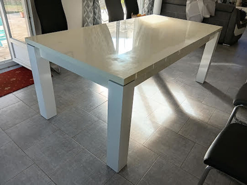 TABLE RECTANGULAIRE AVEC RALLONGE Meubles