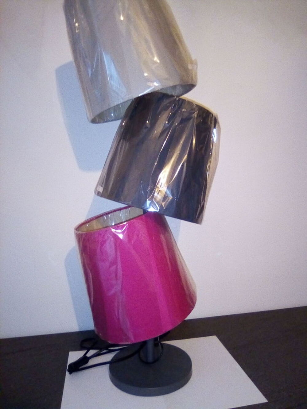 Lampe originale neuve. Décoration