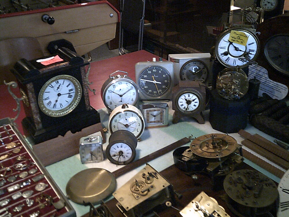 Pi&egrave;ces et pendules ancienne Bijoux et montres