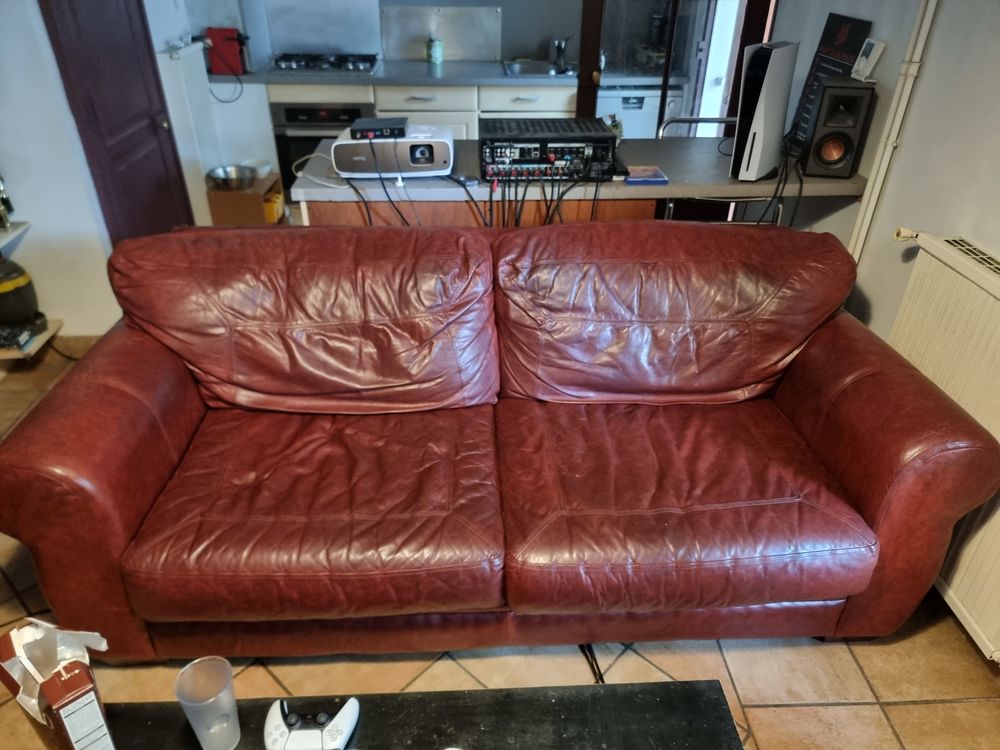 2 canap&eacute;s cuir Meubles