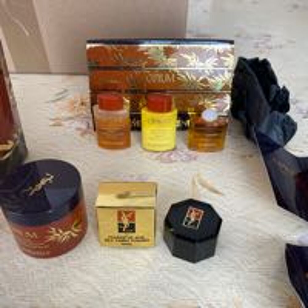 lot de miniature de parfum 