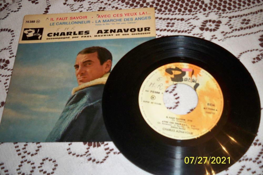 CHARLES AZNAVOUR 45 TOURS
avec Paul MAURIAT et son orchestre Audio et hifi