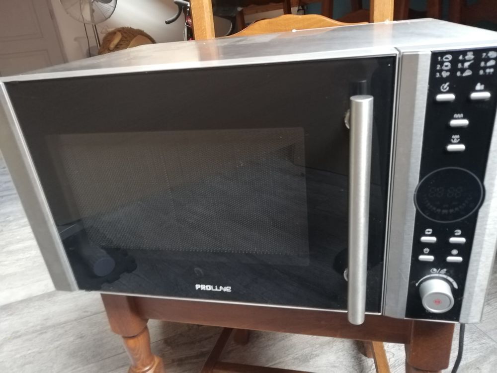 Four micro-ondes PROLINE Electroménager