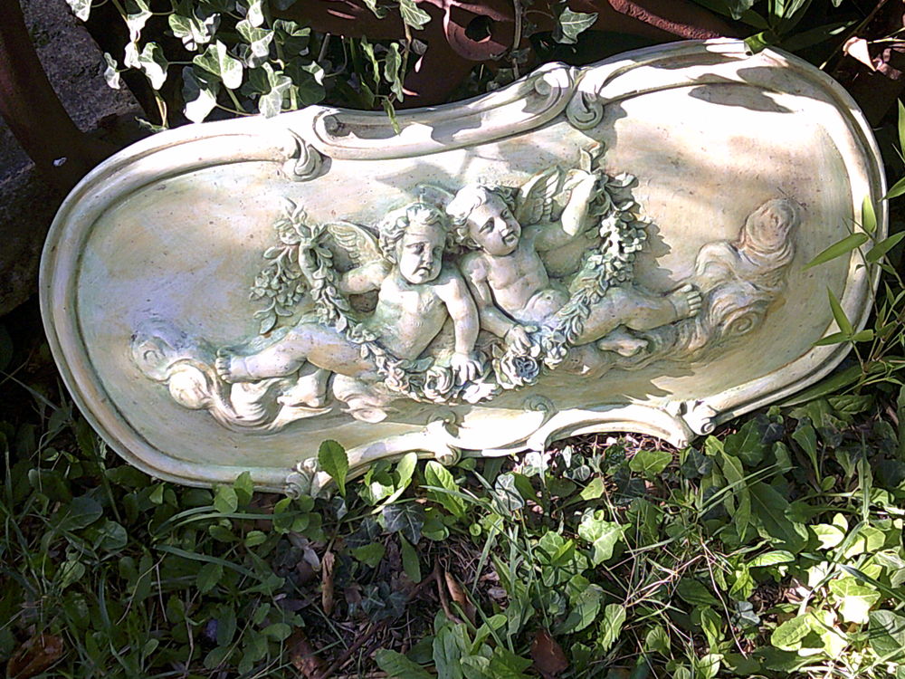 bas relief angelots Décoration