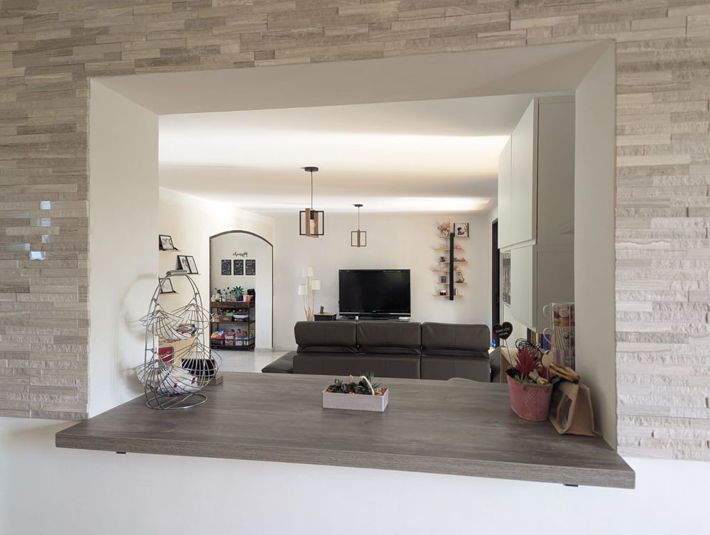 Vente Maison Maison 180 m² , 4 chambres , Piscine , Terrain 1 800 m² Montseveroux
