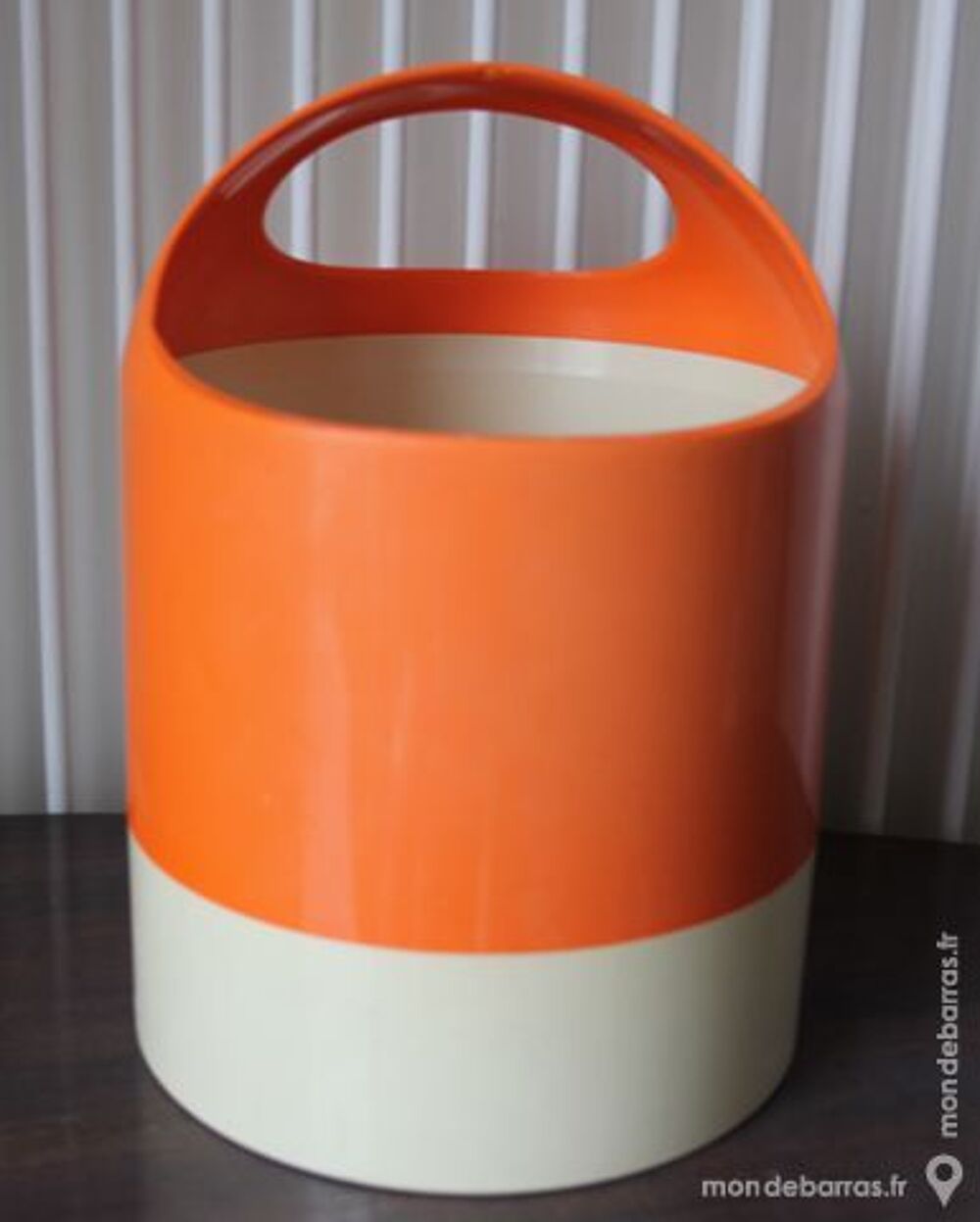 Panier corbeille orange et blanc &eacute;poque Knoll Meubles