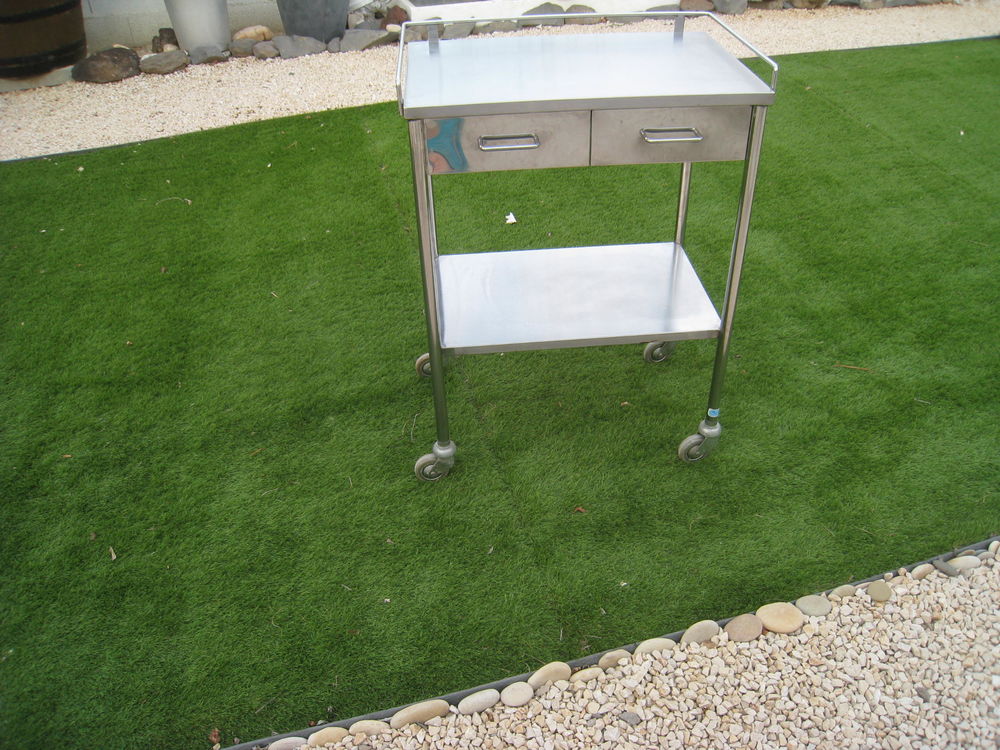table en inox 4 roues pivotantes Meubles