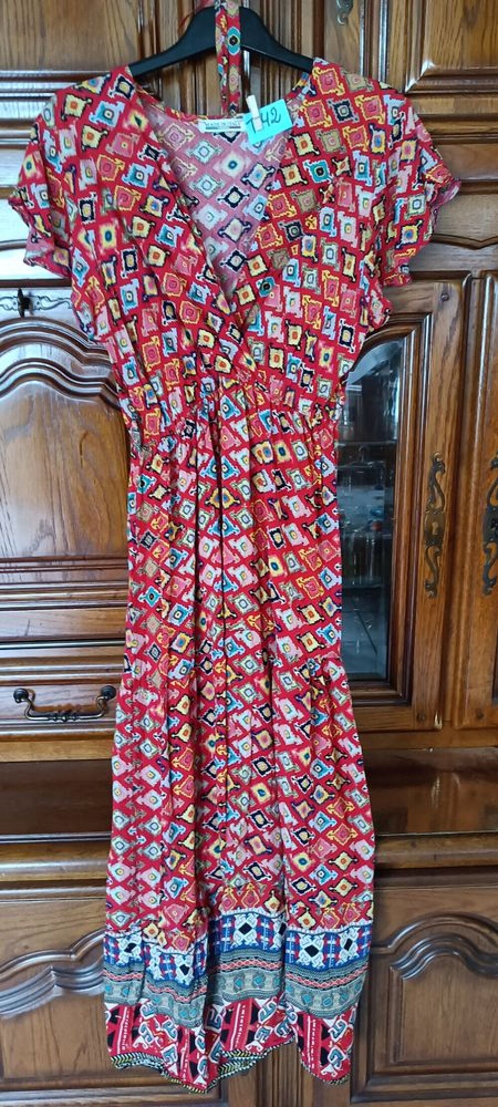 LOT DE V&Ecirc;TEMENTS F&Eacute;MININ POUR LA REVENTE Vêtements