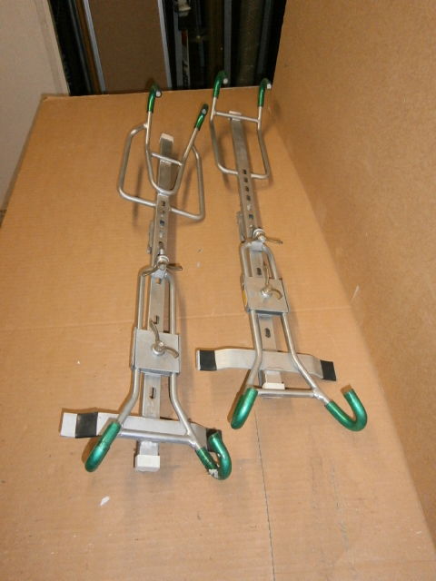 
2 Porte-V�lo invers� pour barre de toit de voiture 40 Wolxheim (67)