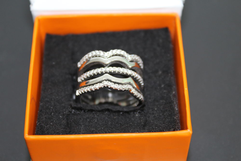 Bague argent 925 /oxydes de zirconium Bijoux et montres