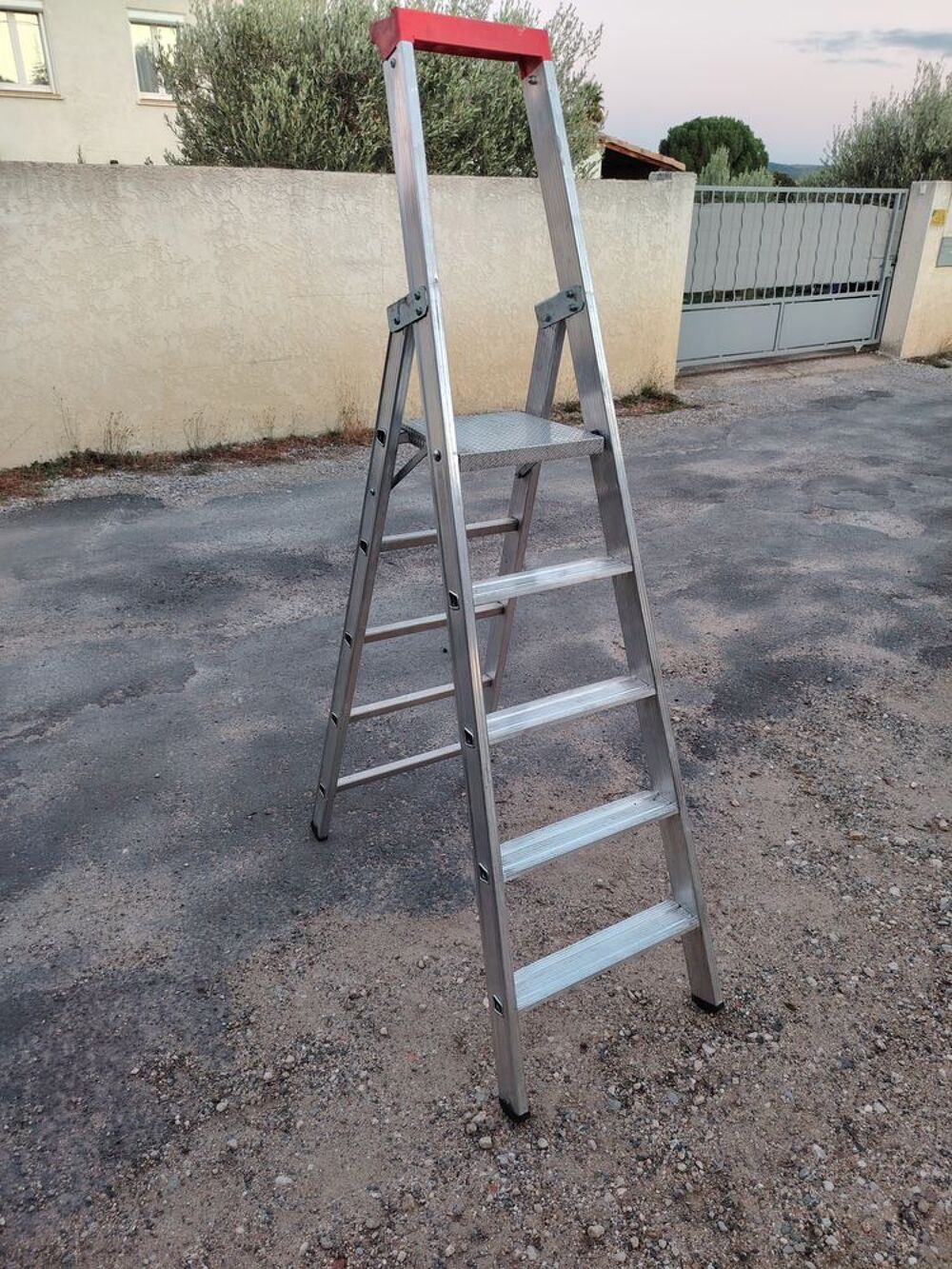 Escabeau 5 marches aluminium pro Bricolage