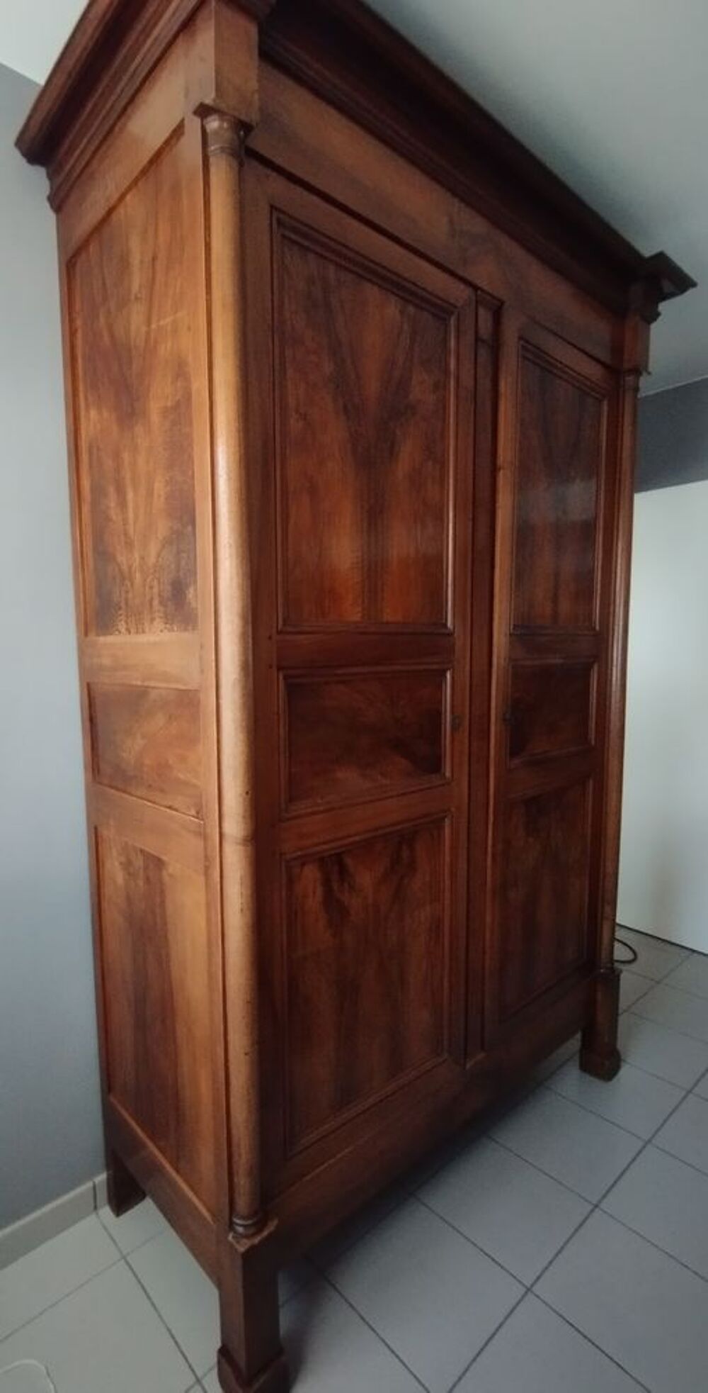 Armoire empire demi colonne Meubles