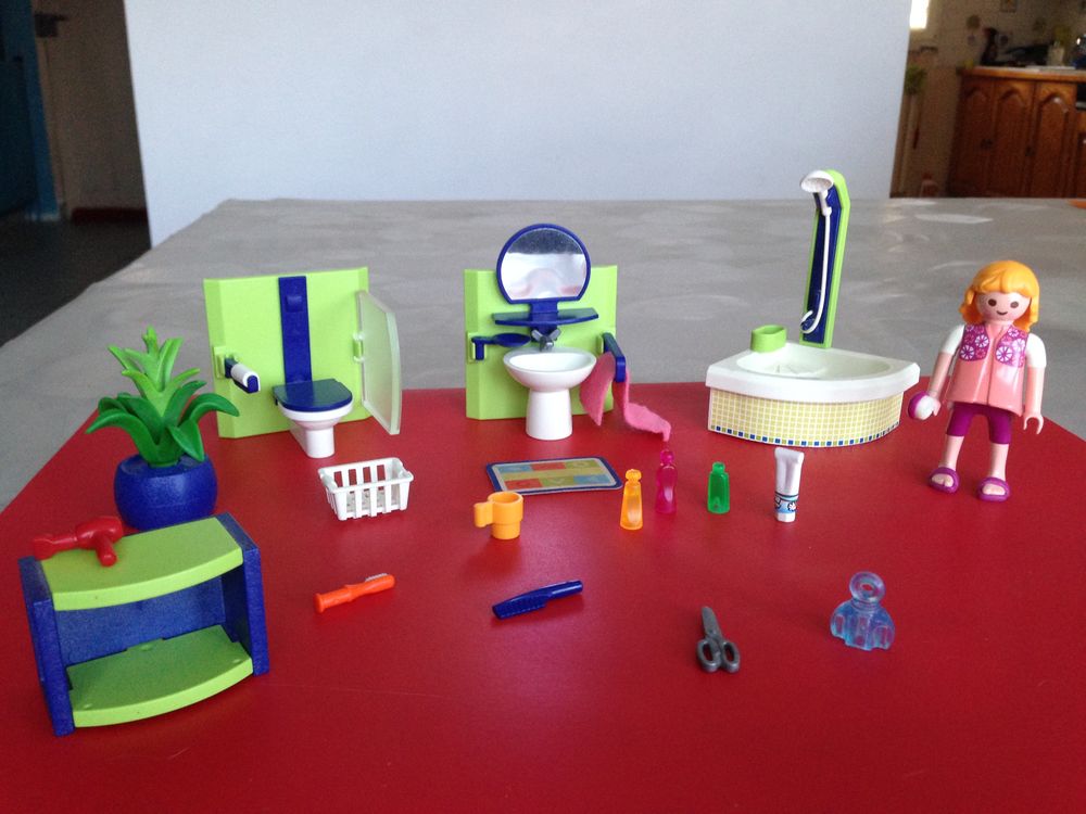 JEU PLAYMOBIL N&deg; 4285: Salle de bain. Jeux / jouets