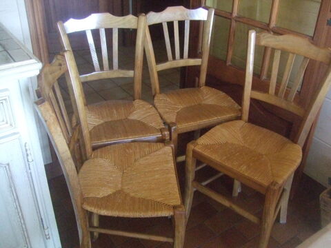 lot de 4 chaises pailles anciennes 200 Mirebeau (86)