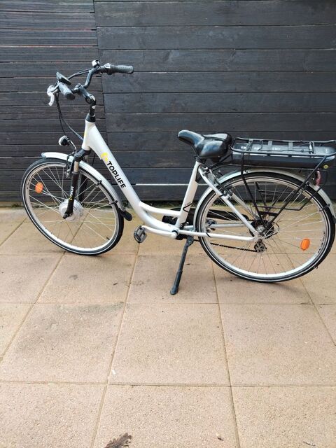 Velo electrique  femme  toplife 450 Vieux-Berquin (59)