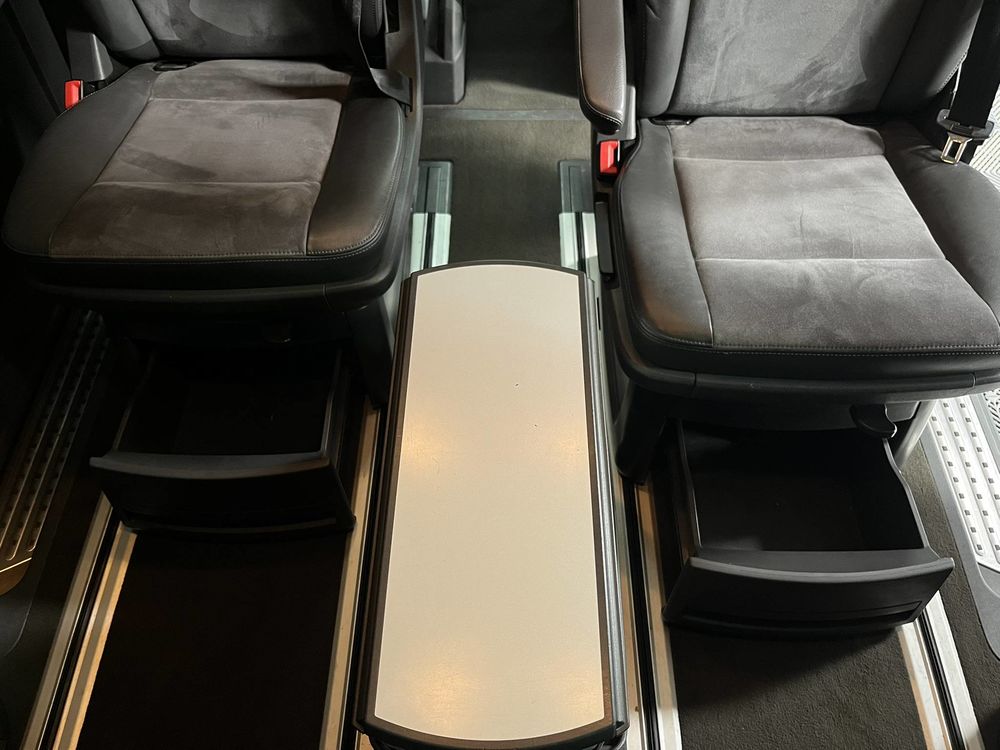 MULTIVAN T5 2.0 TDI 180ch Carat 4Motion 2011 occasion 33520 Bruges