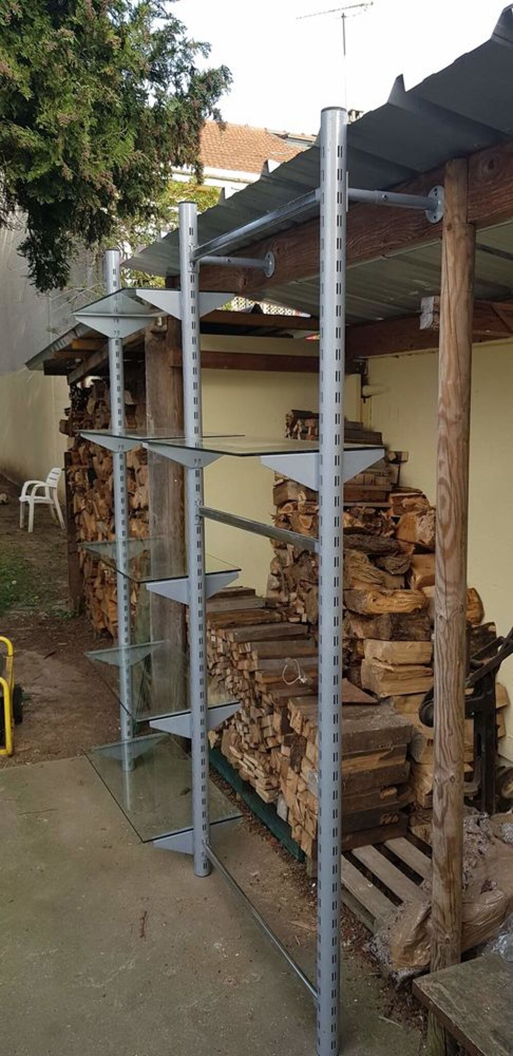 &eacute;tag&egrave;re aluminium et verre Meubles