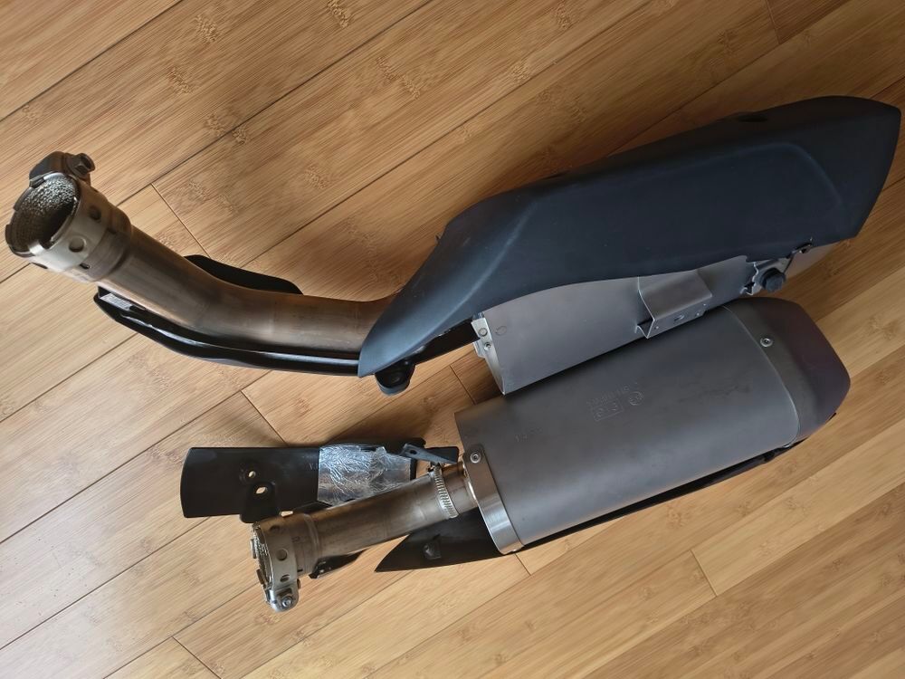 silencieux d'echappement yamaha R1 