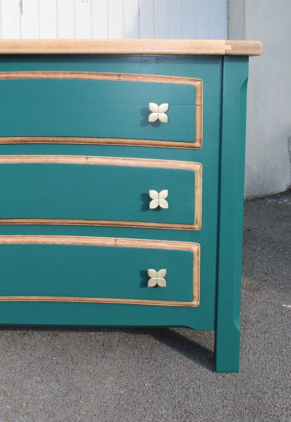 Commode en ch&ecirc;ne r&eacute;nov&eacute;e Meubles