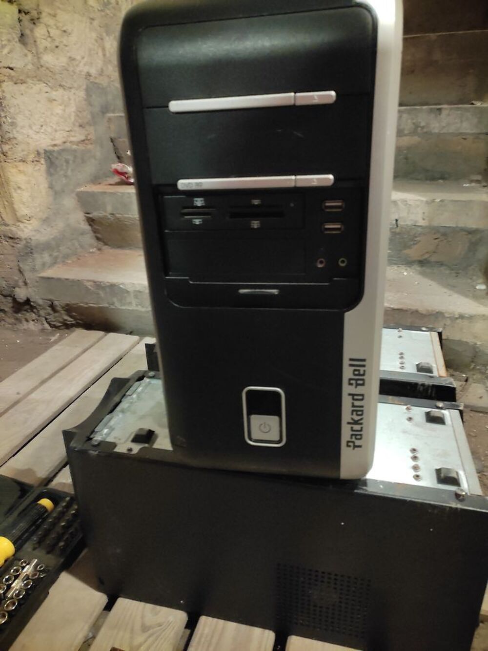  PACKARD BELL WIN XP
Matériel informatique