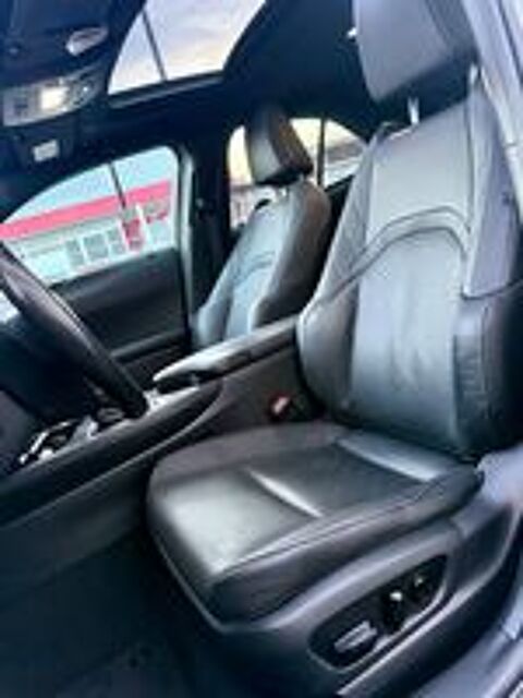 UX MC 250h 2WD Luxe 2023 occasion 74100 Ville-la-Grand