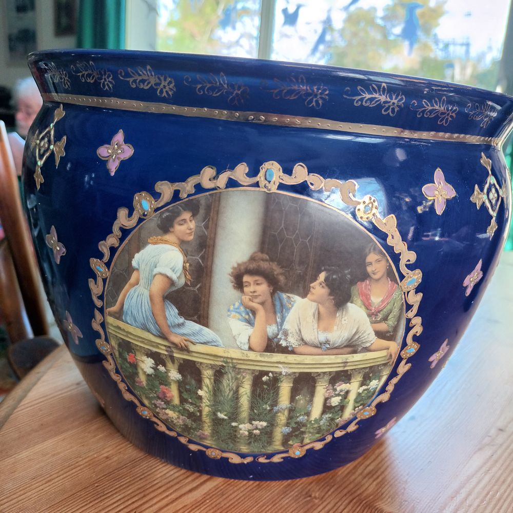 cache pot peint 19 siecle femme jardin peinture d&eacute;co salon Décoration