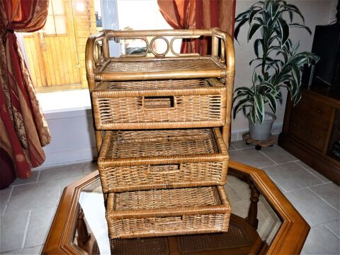 CONNAISSEUR  BELLE COMMODE 3 TIROIRS EN ROTIN  A SAISIR   b 0 Miramas (13)