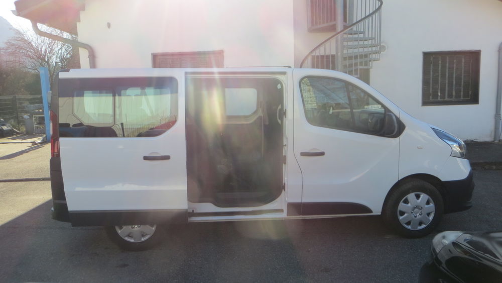 Trafic Combi L1 dCi 95 Stop&Start Life 2018 occasion 73800 Chignin