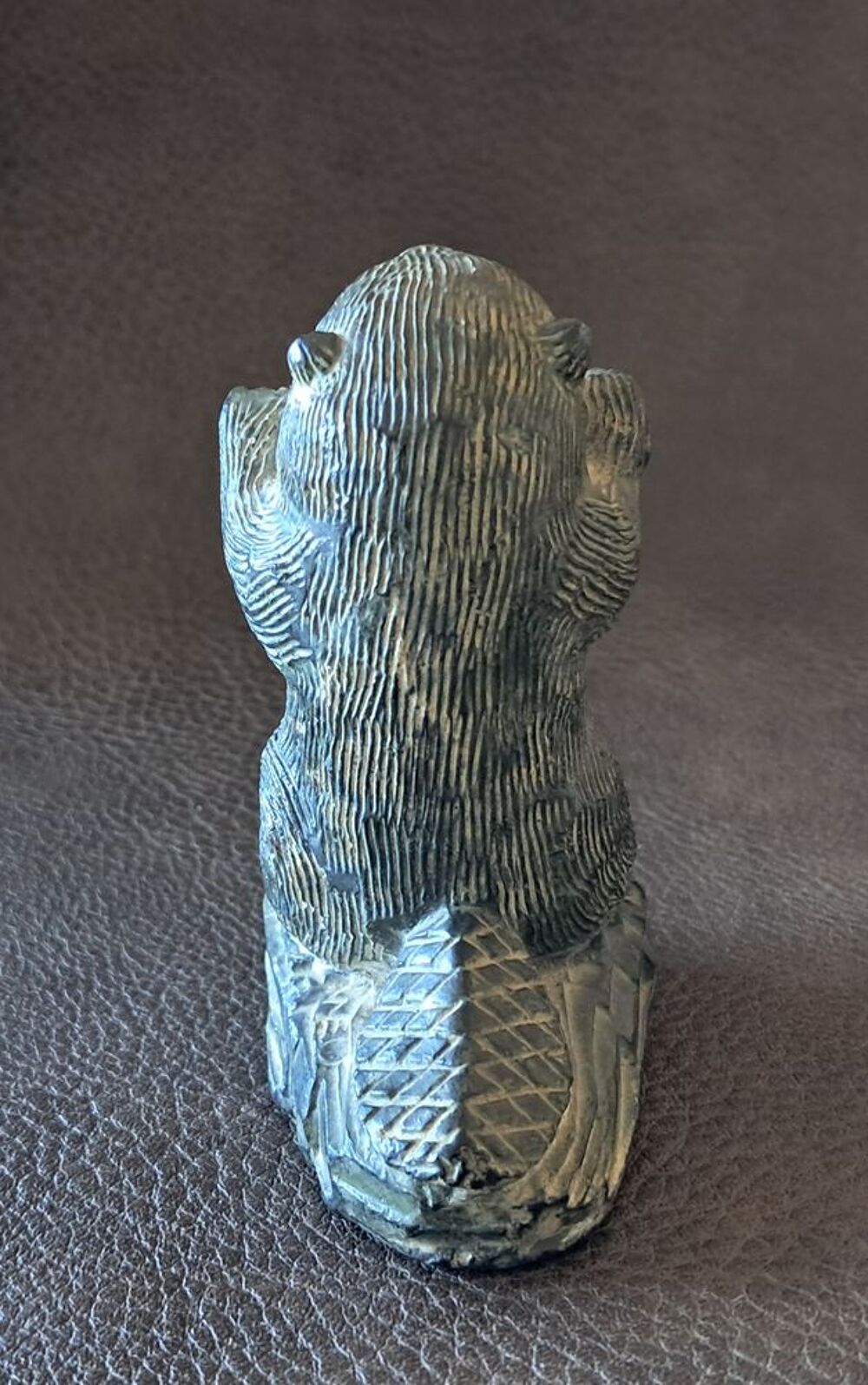 sculpture figurine animali&egrave;re en r&eacute;sine finition pierre Décoration