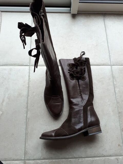 Bottes tout cuir NEUVES 65 Boivre-la-Vall�e (86)