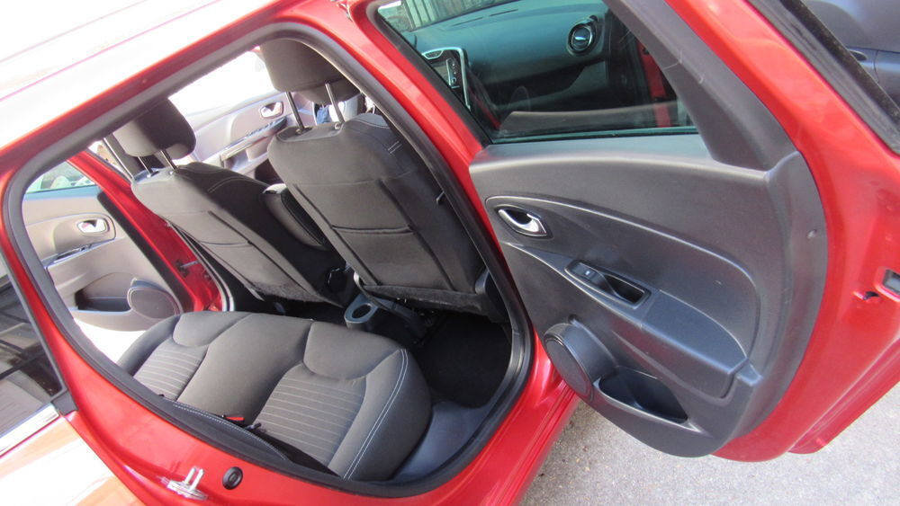 Clio IV Estate Clio Estate IV TCe 120 Intens EDC 2015 occasion 94500 Champigny-sur-Marne