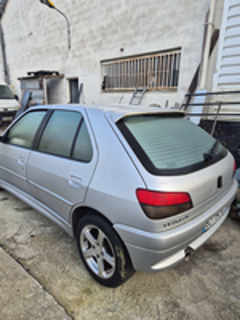306 1.8e 16V XT 2000 occasion 31150 Fenouillet